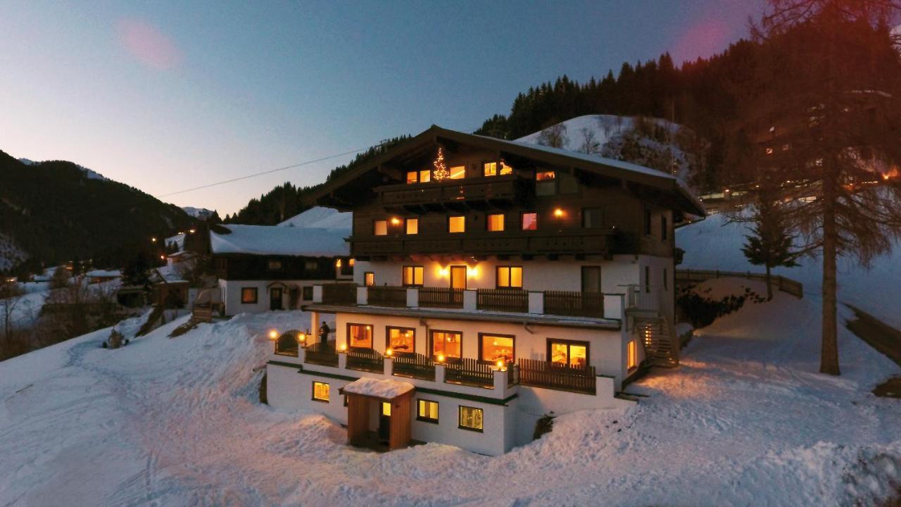 Gaestehaus Standardhaus Σάαλμπαχ-Χίντεργκλεμ Εξωτερικό φωτογραφία